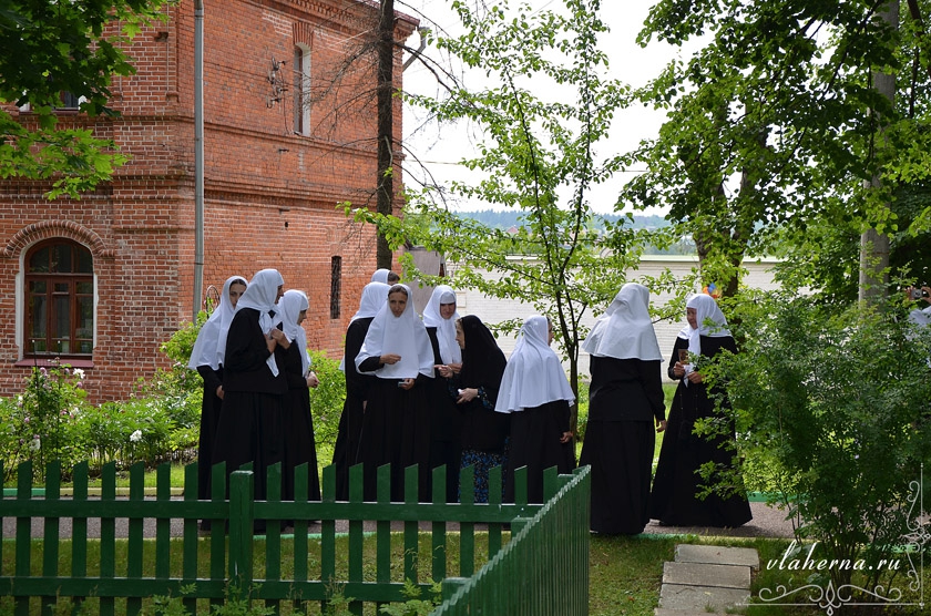 Посещение сестер из Серпуховского Владычного женского монастыря
